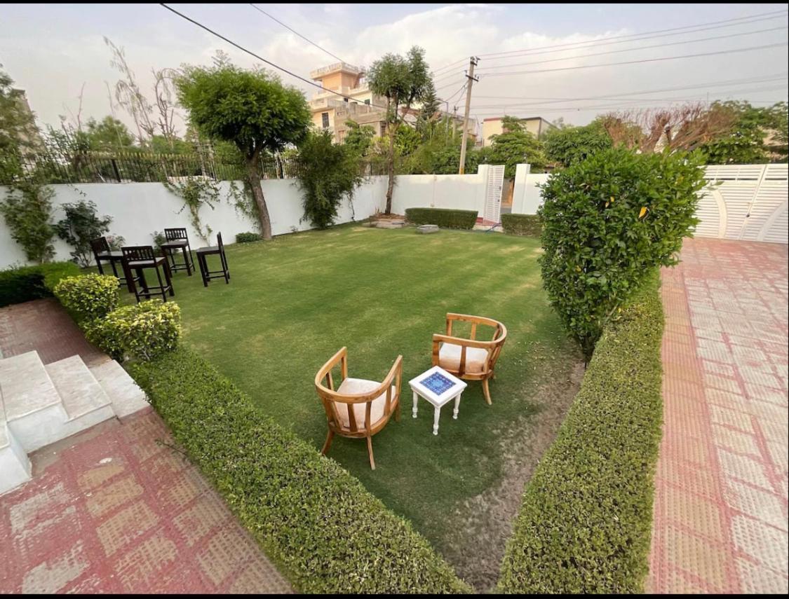 Solanki Farms & Pool Villa Garden Fully Private Dzsaipur Kültér fotó
