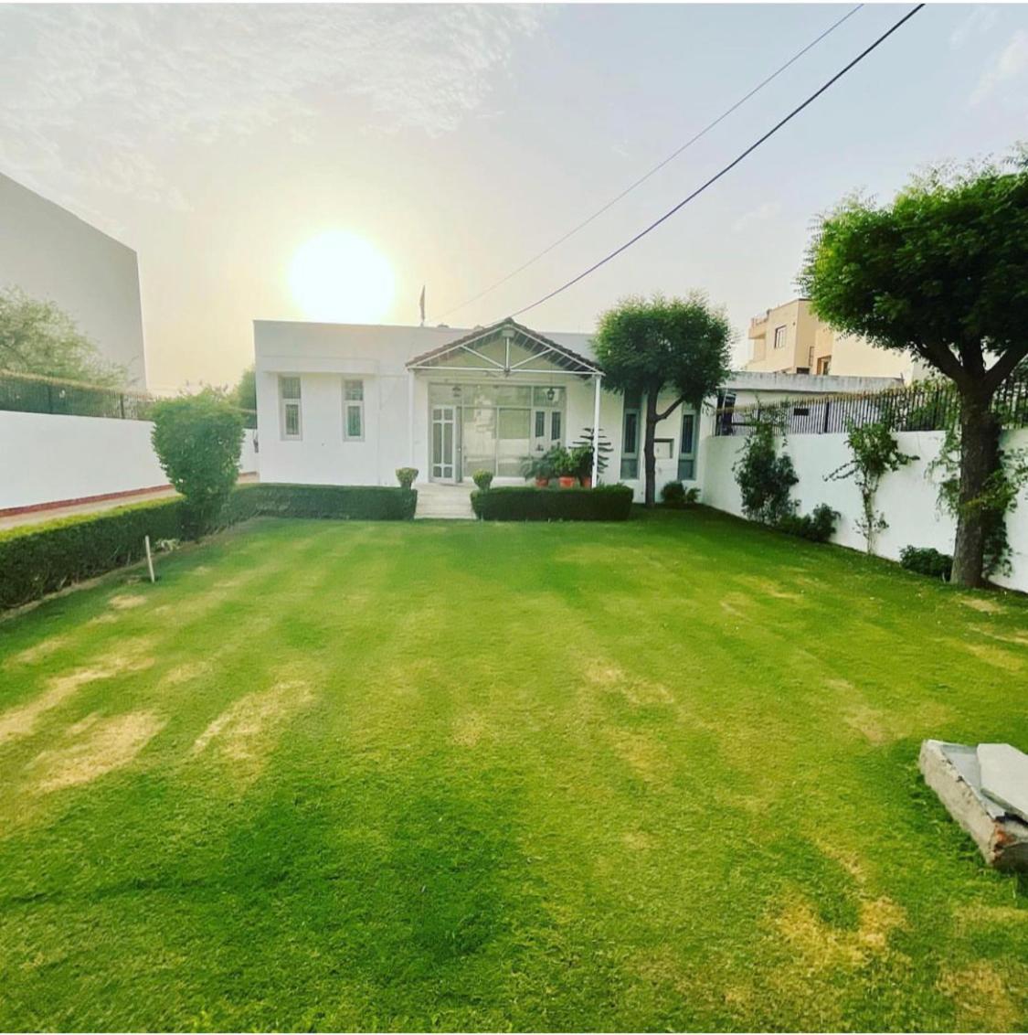 Solanki Farms & Pool Villa Garden Fully Private Dzsaipur Kültér fotó