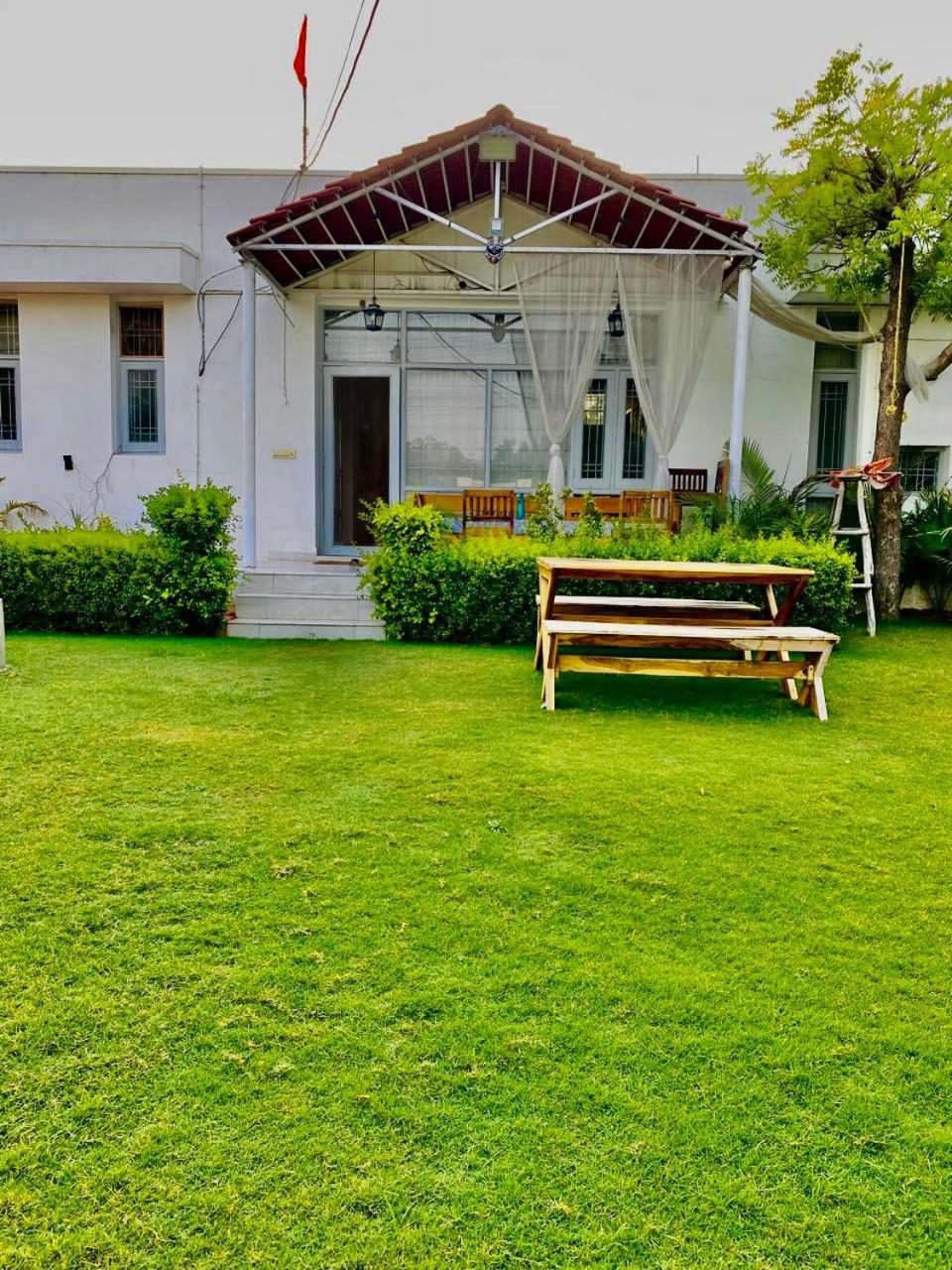 Solanki Farms & Pool Villa Garden Fully Private Dzsaipur Kültér fotó