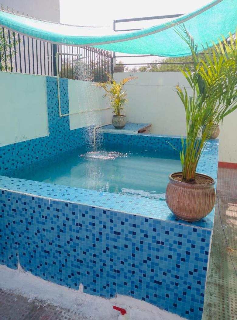 Solanki Farms & Pool Villa Garden Fully Private Dzsaipur Kültér fotó